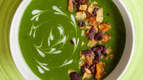 Creamy Vegan Spinach Soup (made in the blender!)