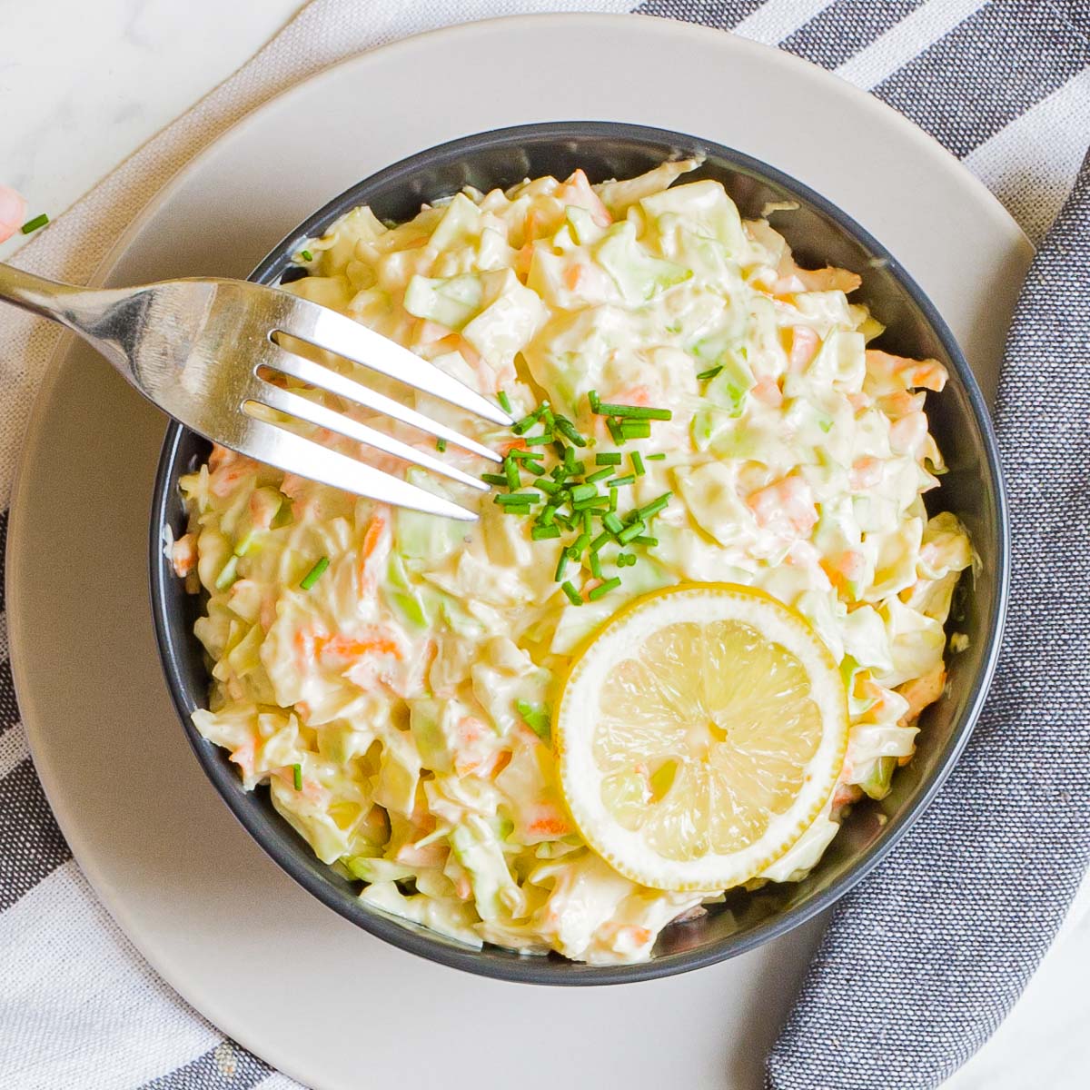 Easy Creamy Vegan Coleslaw